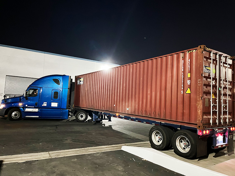 ENERPAT Recycling Equipment Successfully Arrives at U.S. Warehouse ENERPATリサイクル機器が米国の倉庫に到着