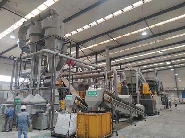 冷蔵庫細断・分離ライン4