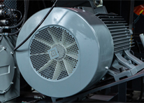 高効率のシーメンス製モーターとトランスミッション