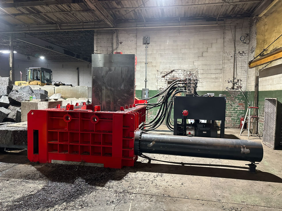 メタルチップベーラー