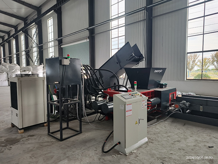 アルミニウムスクラップ用の自動スクラップ金属ベーラー 