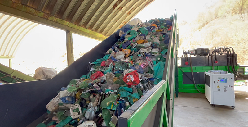 プラスチック用密閉ドア横型ベーラー