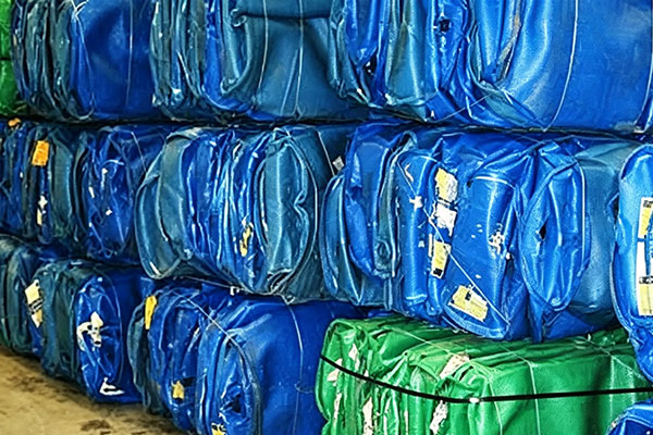 HDPE および硬質プラスチック