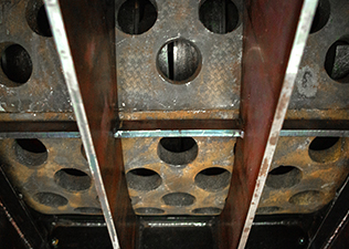 便利なクラッシャースクリーン交換