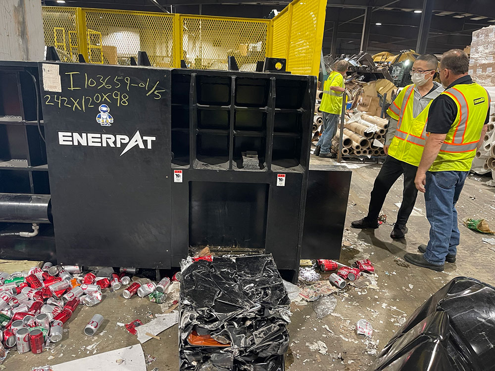 ENERPATスクラップ鉄ベーラー設置