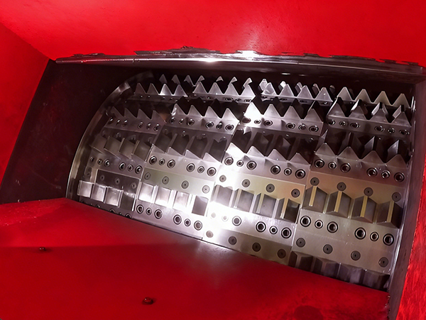 鍛造合金鋼切断システム